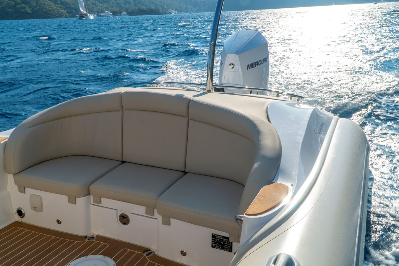 https://arconyachts.ams3.digitaloceanspaces.com/182129/conversions/large_3693249-optimize.jpg