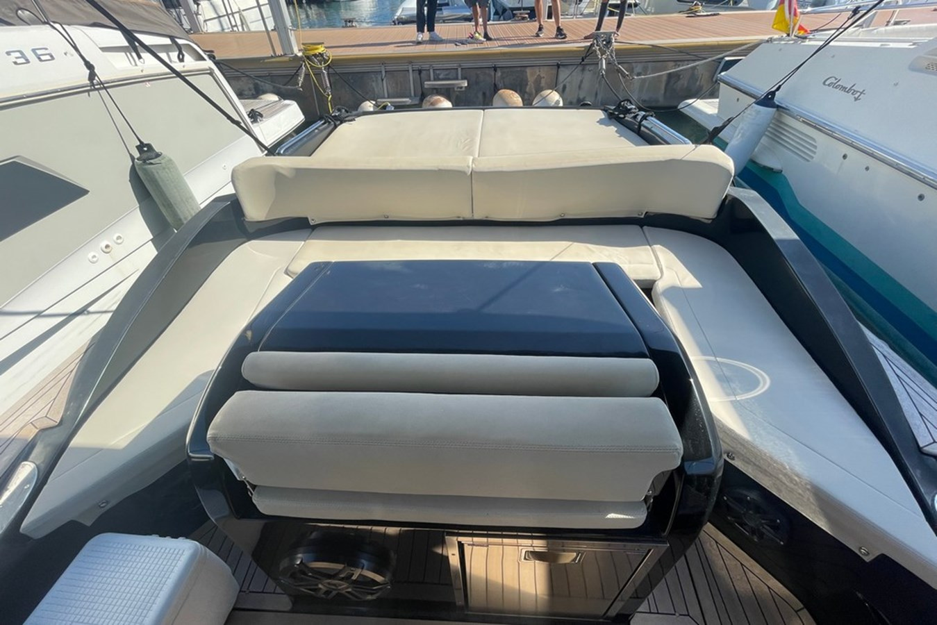 https://arconyachts.ams3.digitaloceanspaces.com/182223/conversions/large_4685549-optimize.jpg