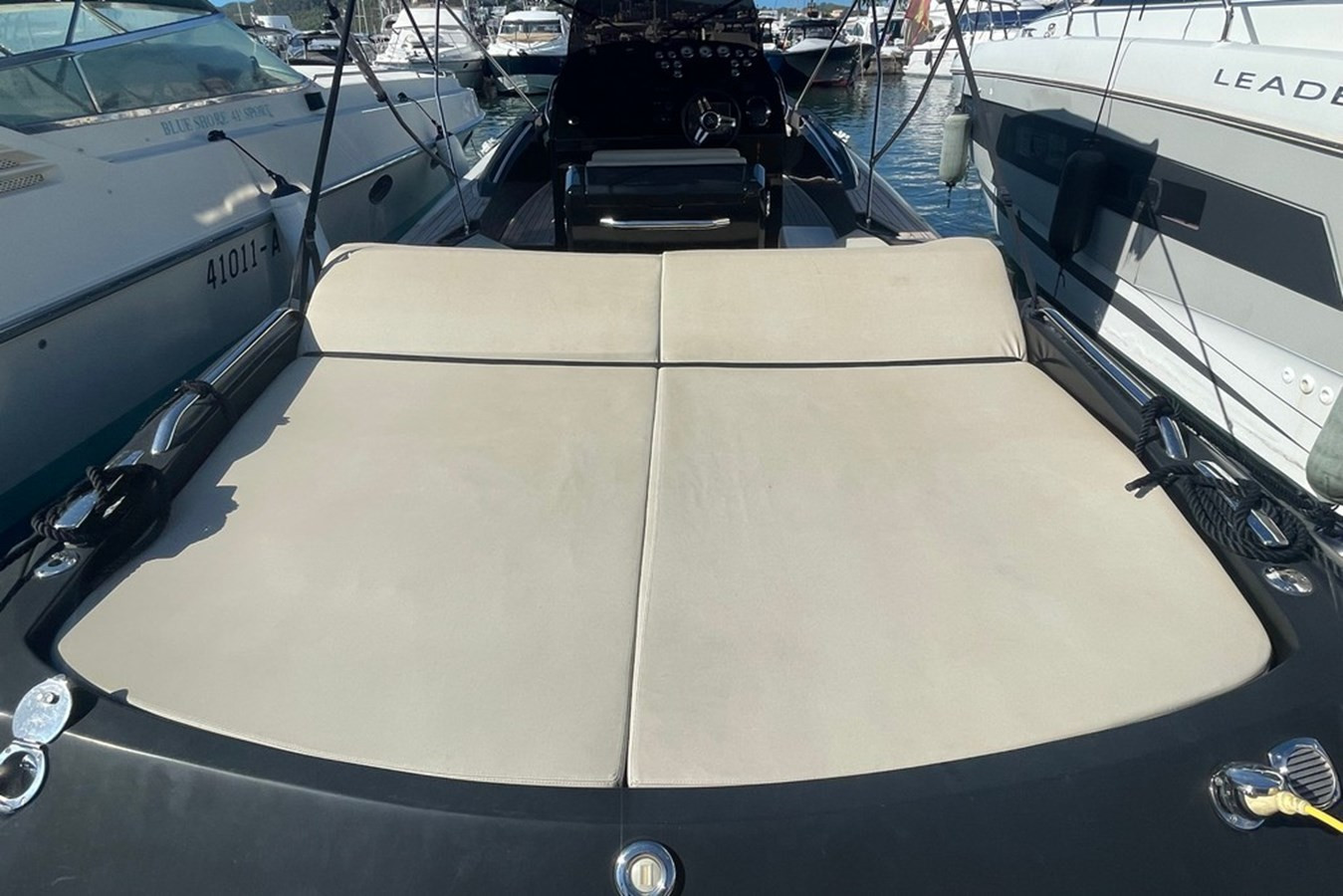 https://arconyachts.ams3.digitaloceanspaces.com/182226/conversions/large_4685550-optimize.jpg
