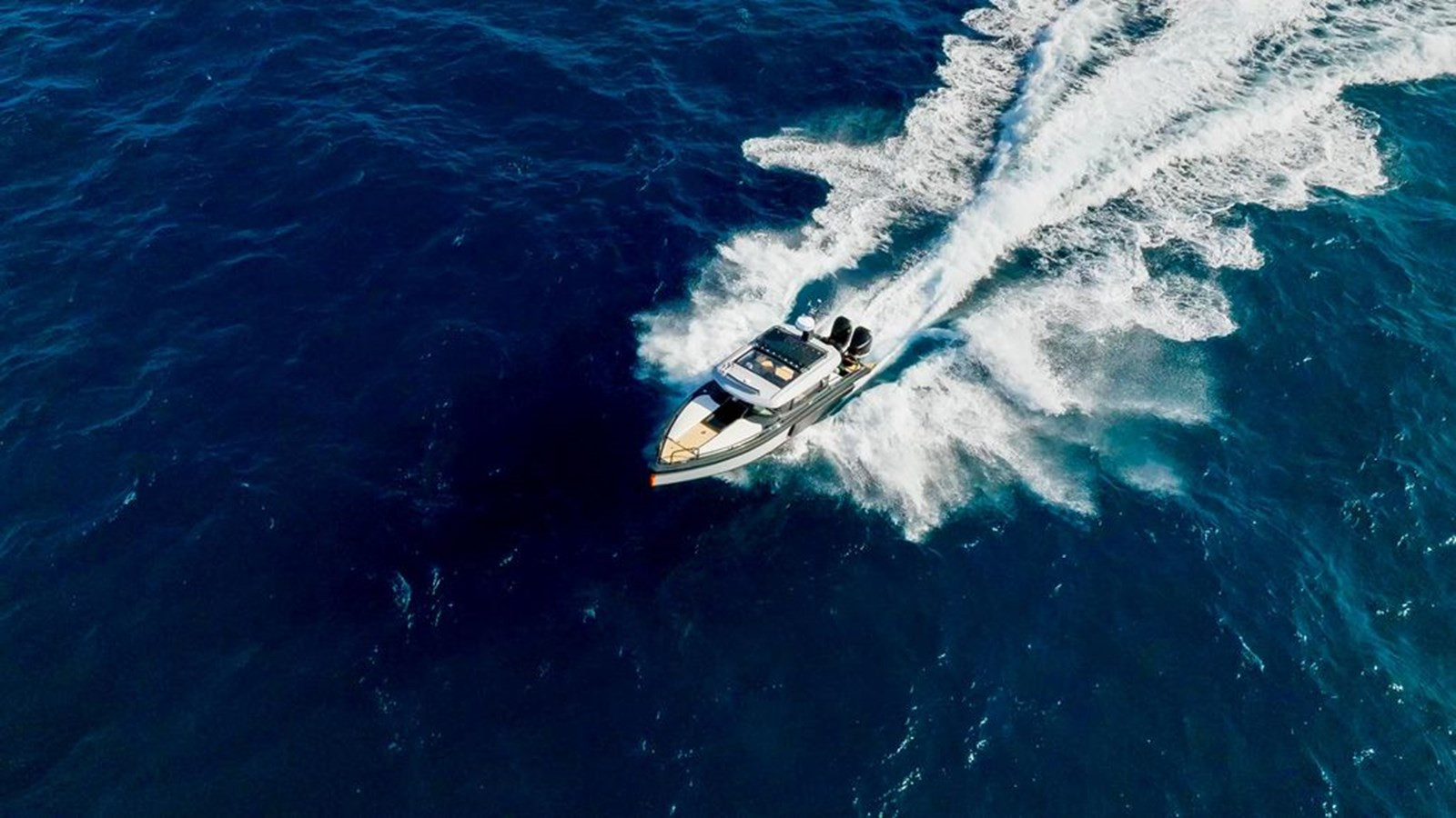 https://arconyachts.ams3.digitaloceanspaces.com/182277/conversions/large_4118464-optimize.jpg