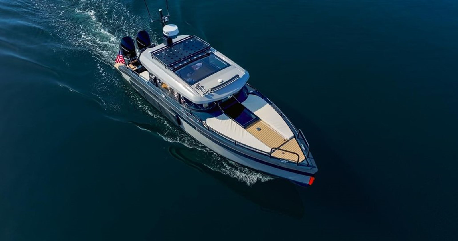 https://arconyachts.ams3.digitaloceanspaces.com/182282/conversions/large_4118467-optimize.jpg