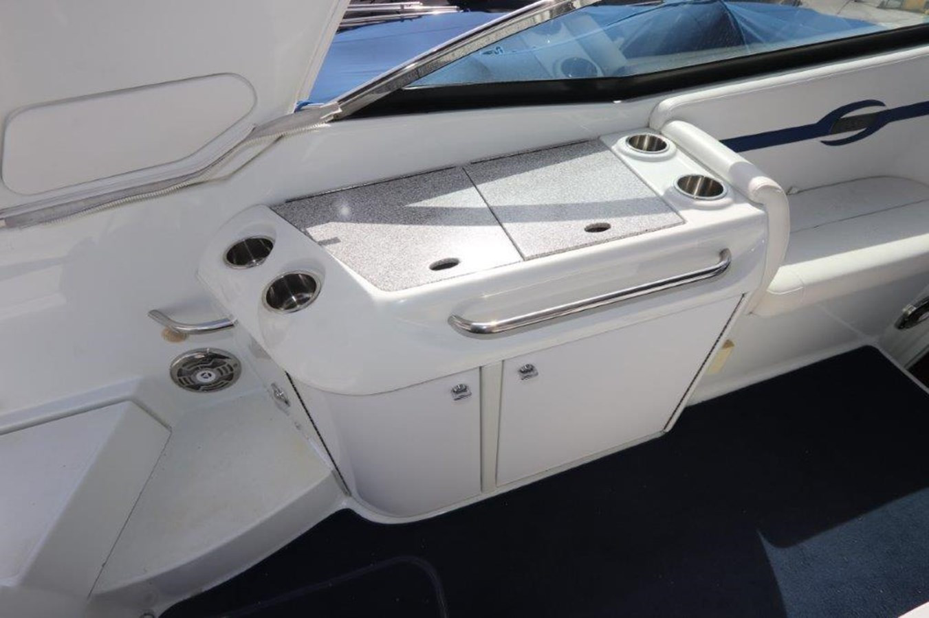 https://arconyachts.ams3.digitaloceanspaces.com/182391/conversions/large_4264015-optimize.jpg