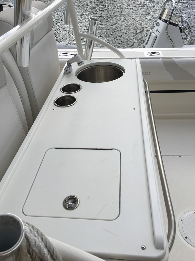 https://arconyachts.ams3.digitaloceanspaces.com/182480/conversions/large_1682521-optimize.jpg