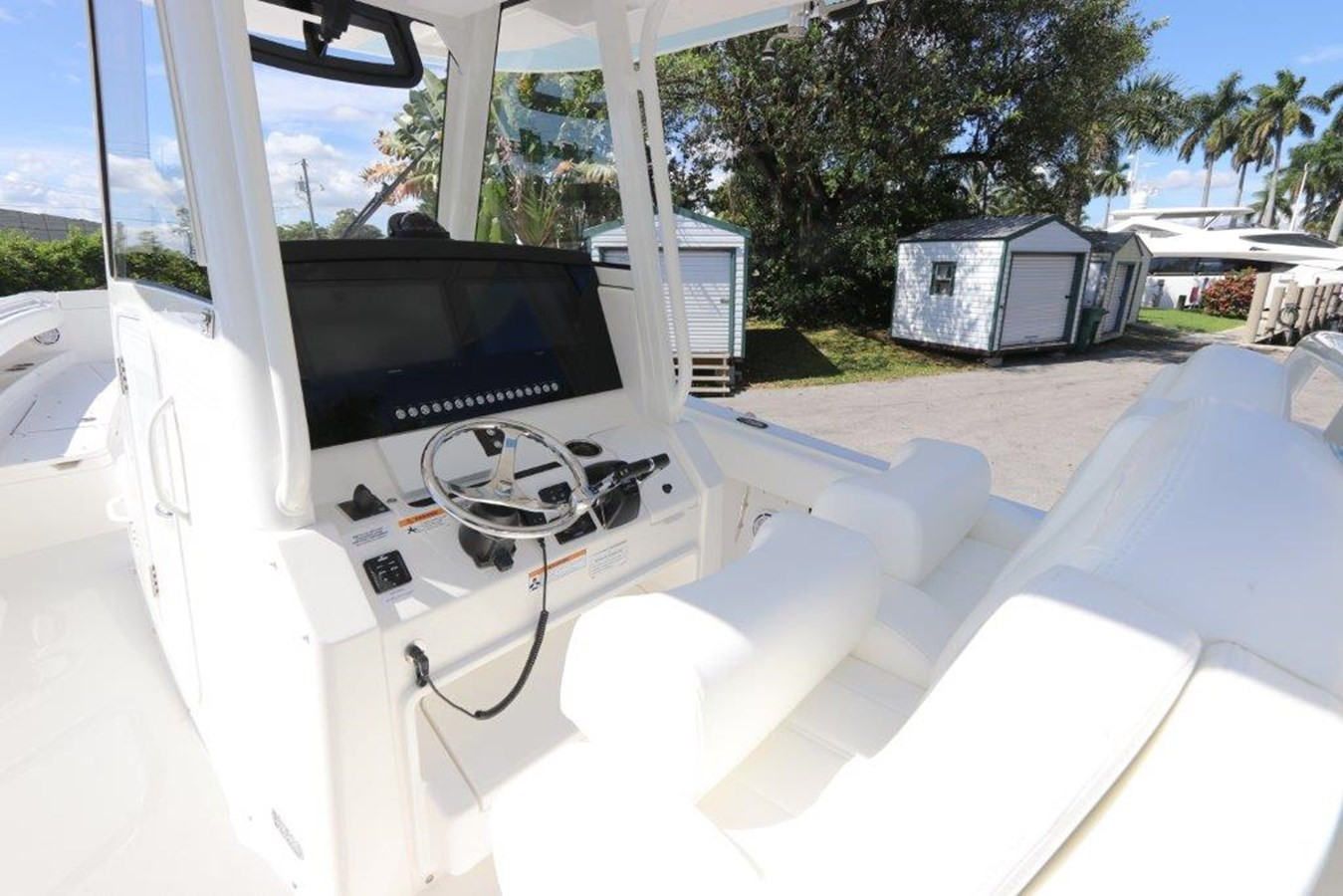 https://arconyachts.ams3.digitaloceanspaces.com/182515/conversions/large_2763316-optimize.jpg