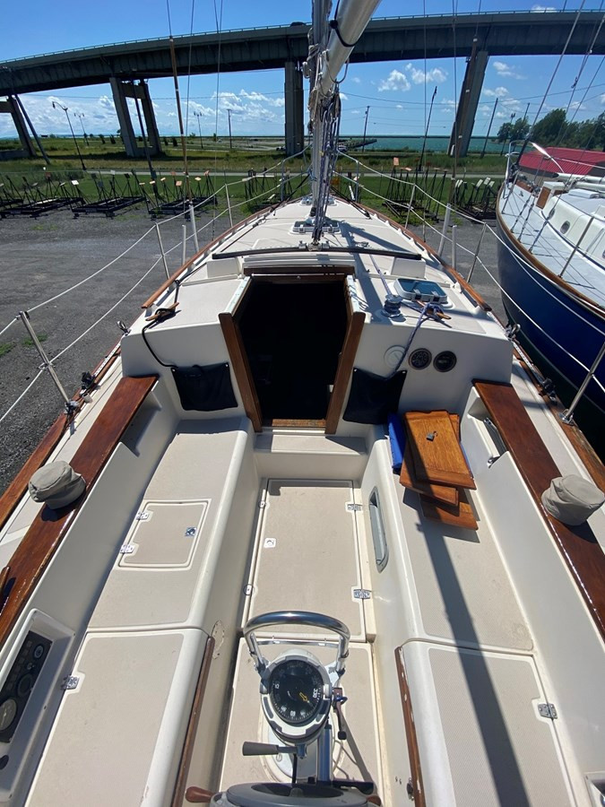 https://arconyachts.ams3.digitaloceanspaces.com/182549/conversions/large_3011034-optimize.jpg