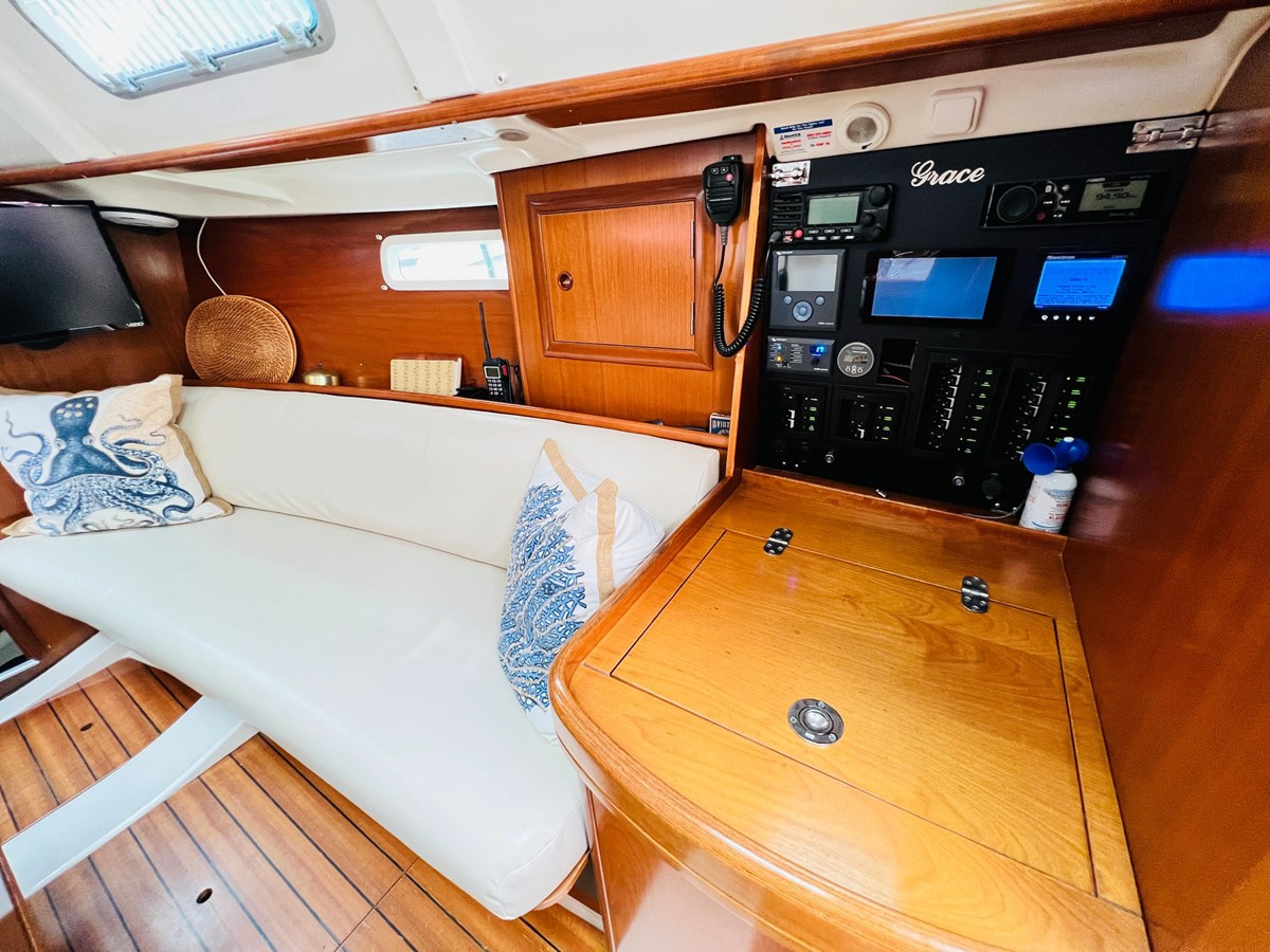 https://arconyachts.ams3.digitaloceanspaces.com/182820/conversions/large_4198002-optimize.jpg