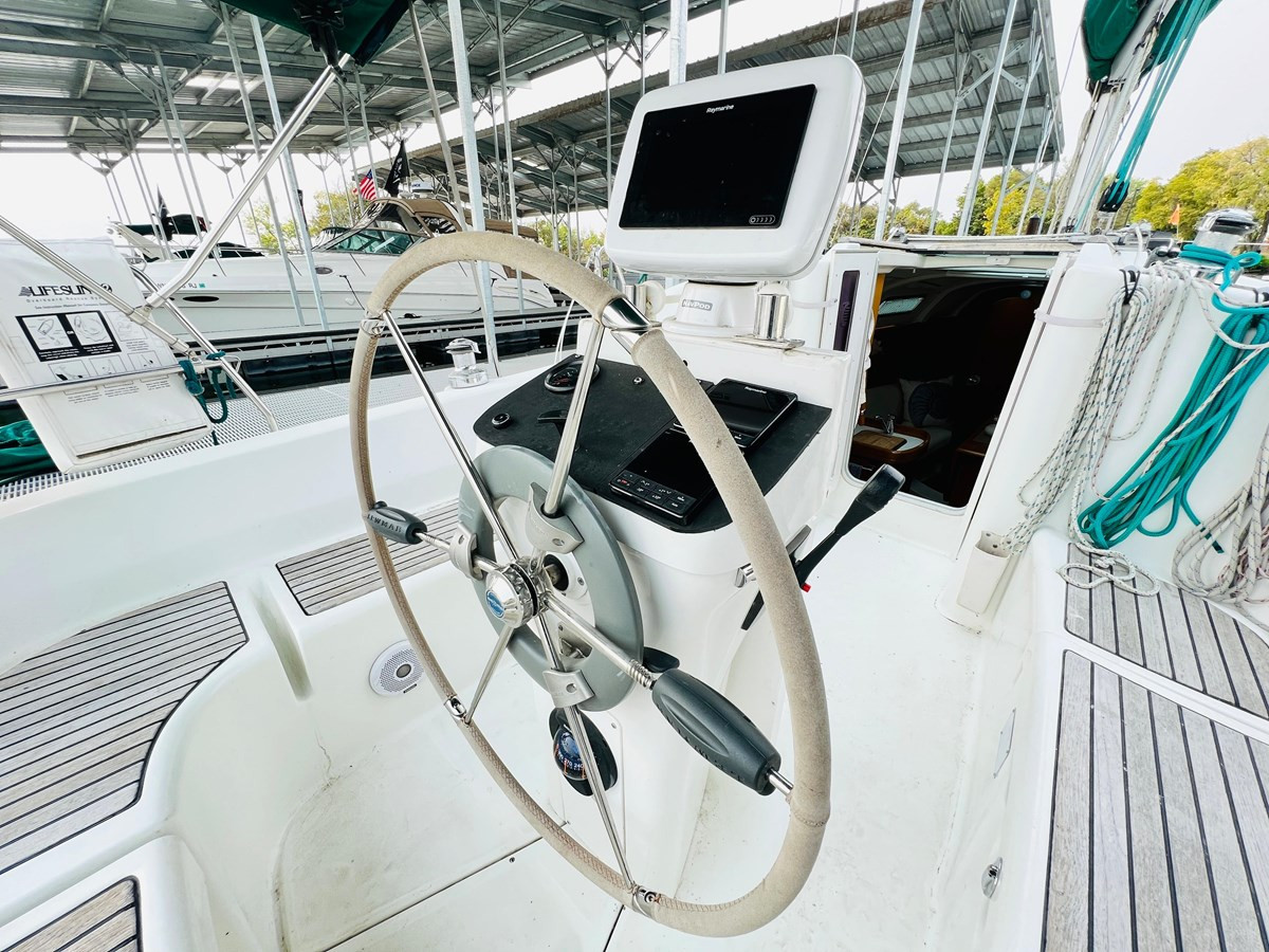 https://arconyachts.ams3.digitaloceanspaces.com/182894/conversions/large_4198029-optimize.jpg