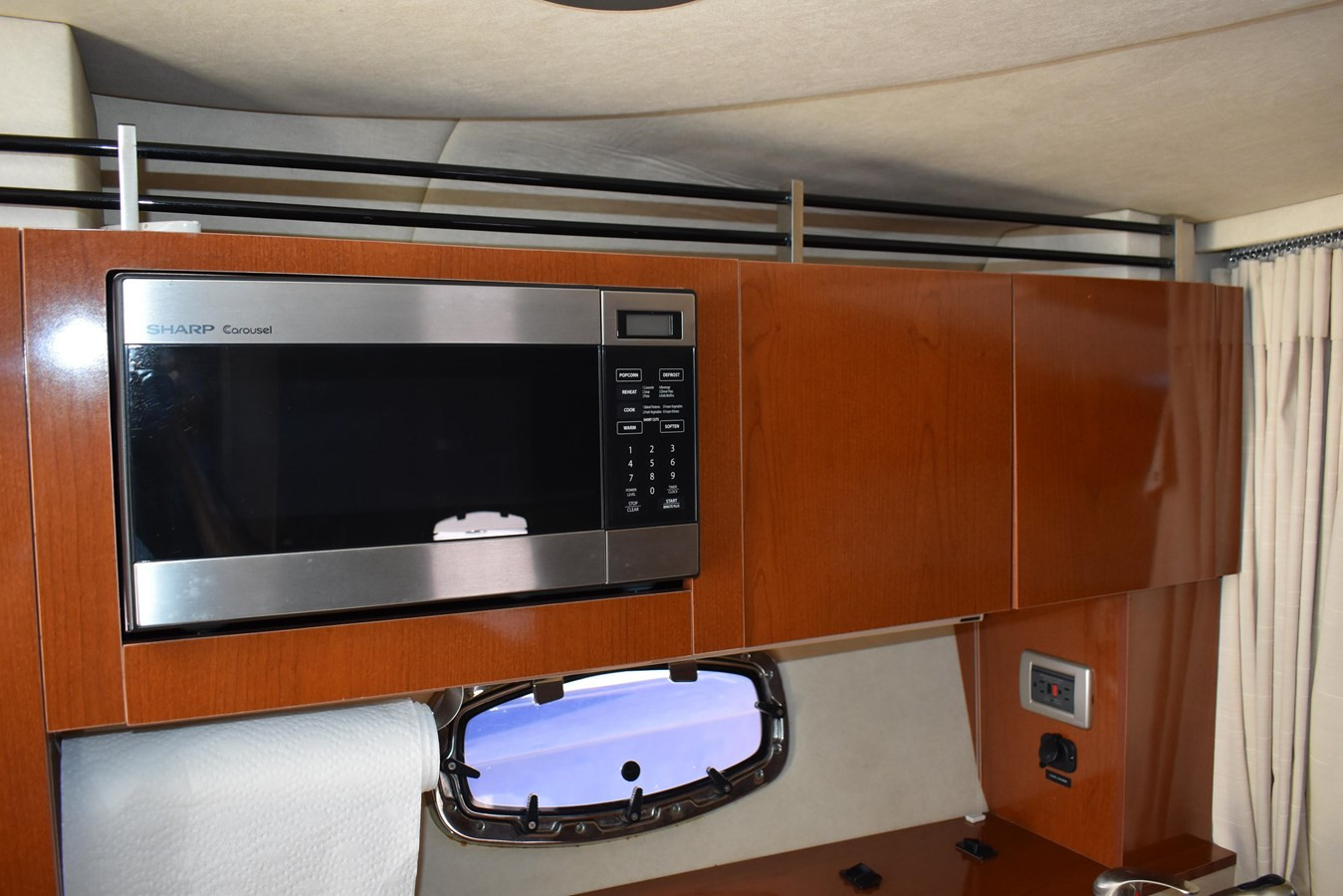 https://arconyachts.ams3.digitaloceanspaces.com/183140/conversions/large_4694390-optimize.jpg
