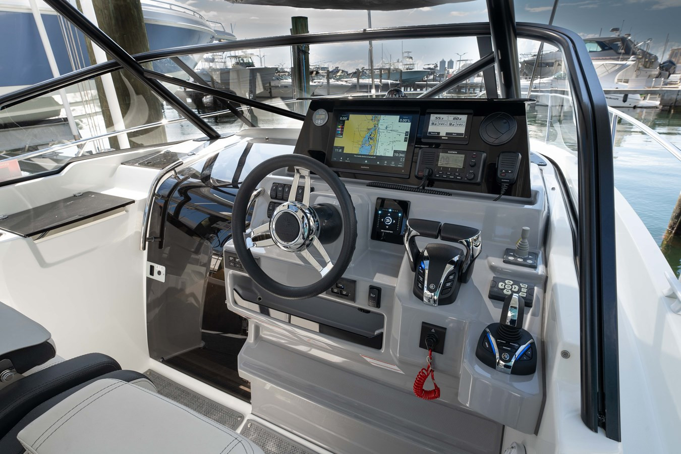 https://arconyachts.ams3.digitaloceanspaces.com/183305/conversions/large_4344427-optimize.jpg