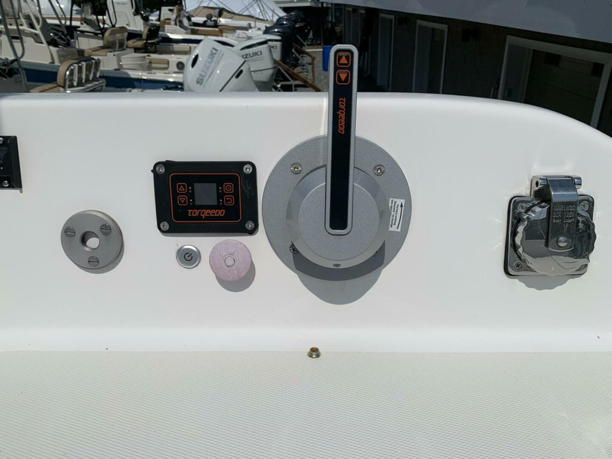 https://arconyachts.ams3.digitaloceanspaces.com/183337/conversions/large_4601015-optimize.jpg