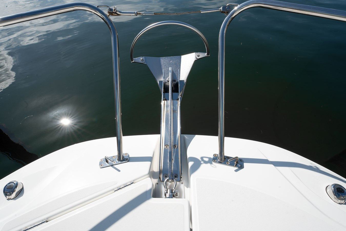 https://arconyachts.ams3.digitaloceanspaces.com/183350/conversions/large_4344456-optimize.jpg