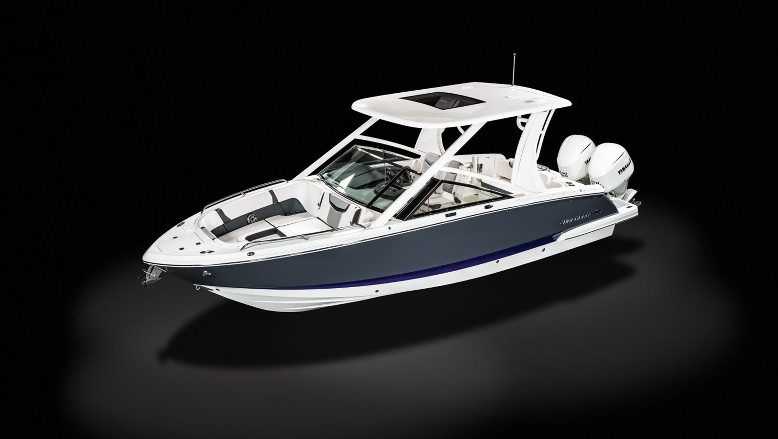 https://arconyachts.ams3.digitaloceanspaces.com/183421/conversions/large_4639700-optimize.jpg