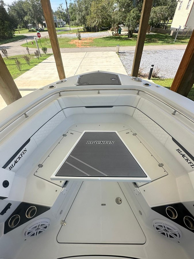 https://arconyachts.ams3.digitaloceanspaces.com/183555/conversions/large_4369184-optimize.jpg
