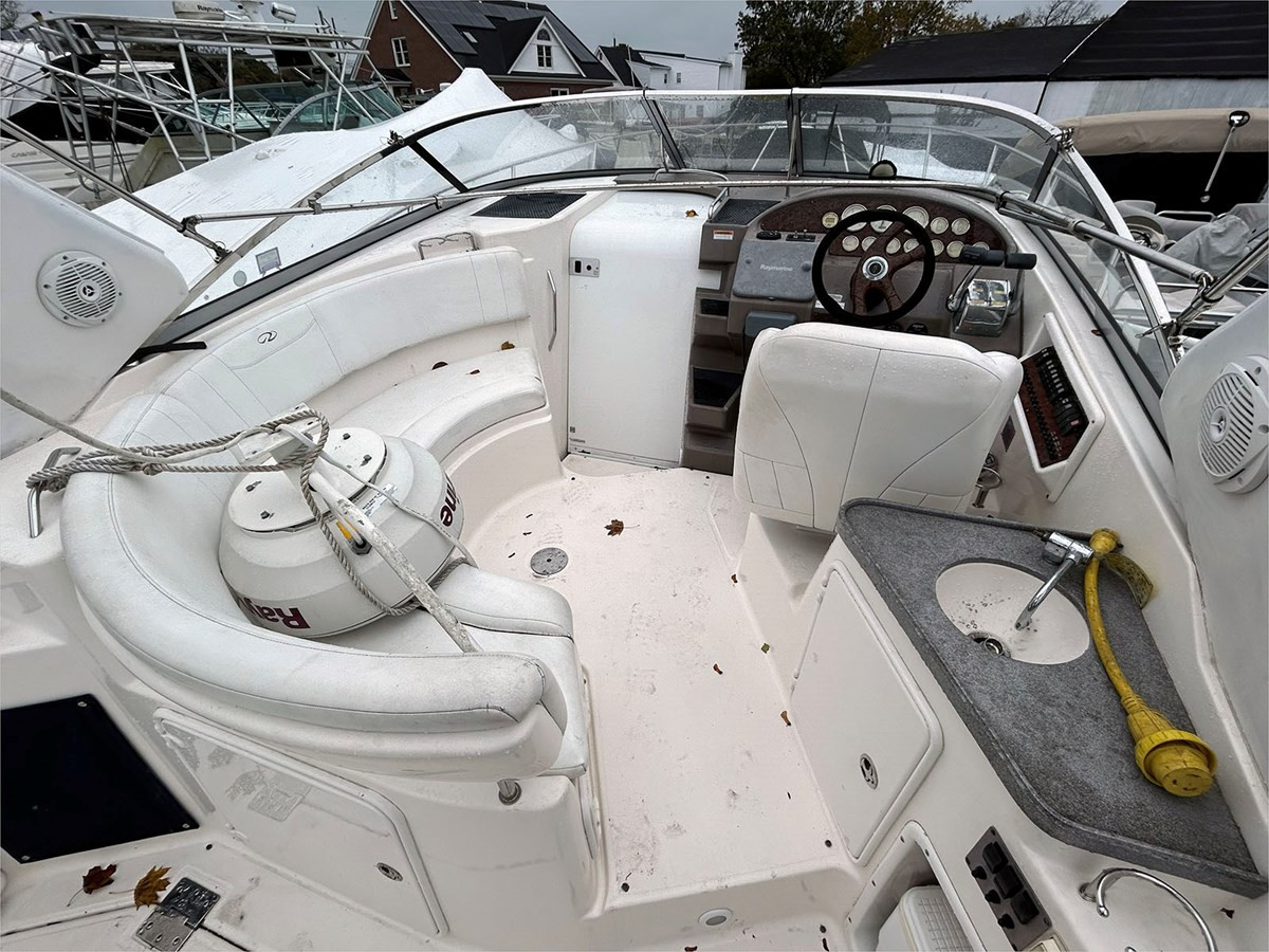https://arconyachts.ams3.digitaloceanspaces.com/183611/conversions/large_4857385-optimize.jpg