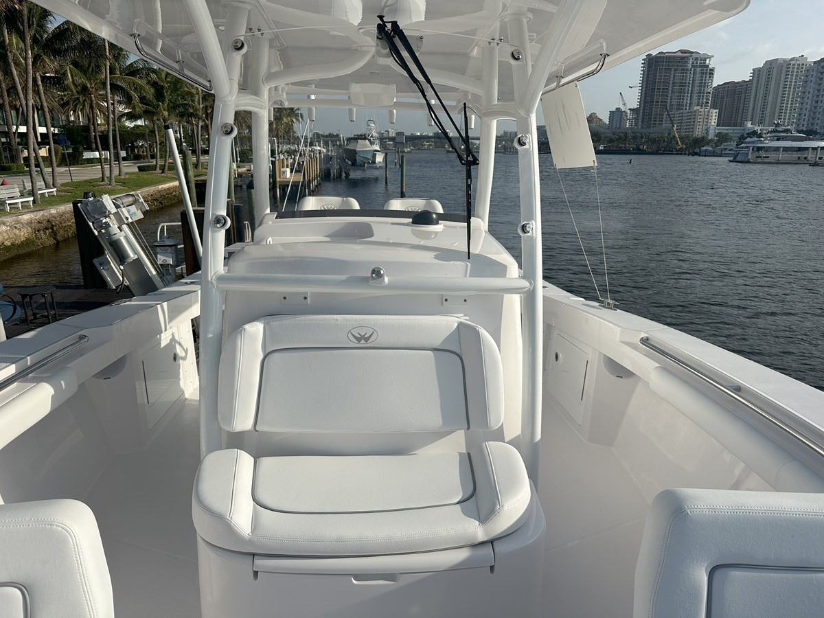 https://arconyachts.ams3.digitaloceanspaces.com/183686/conversions/large_4151522-optimize.jpg