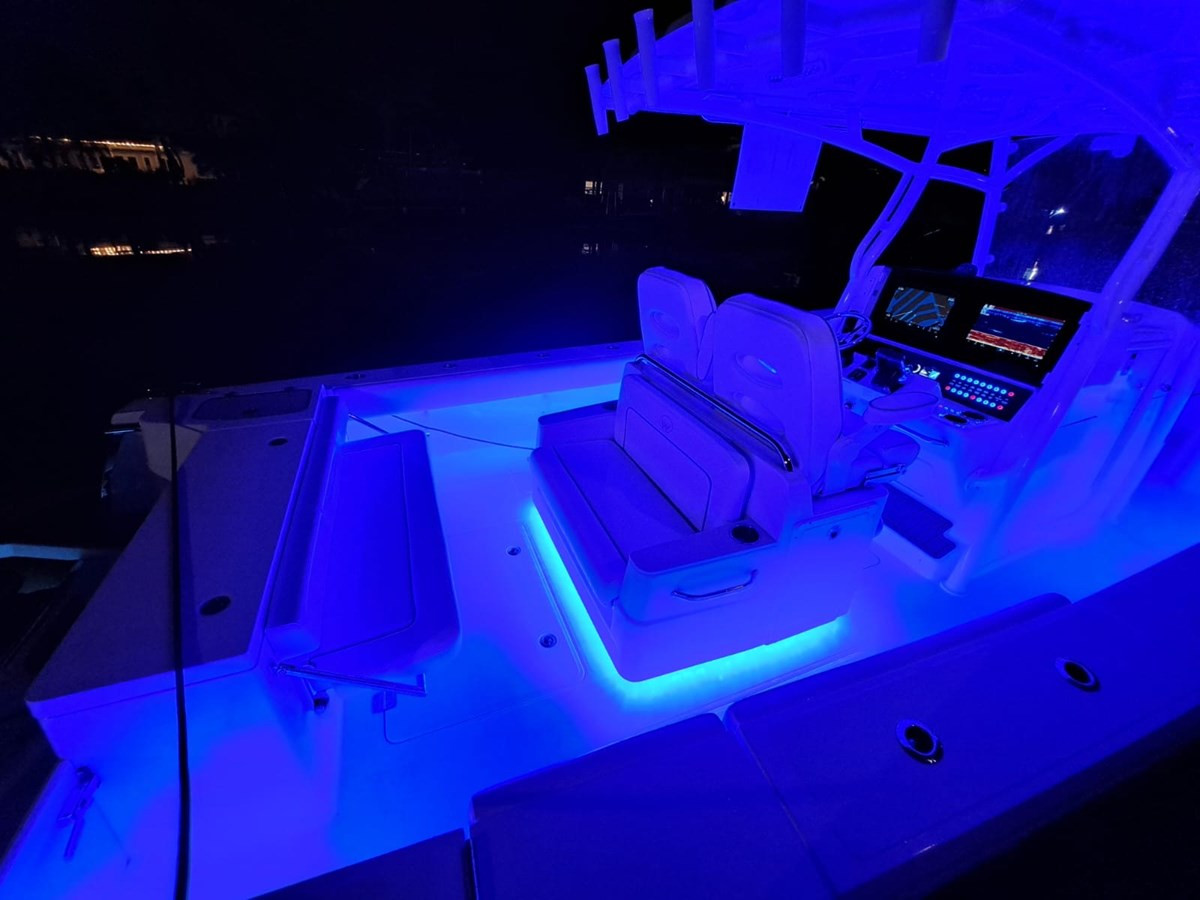 https://arconyachts.ams3.digitaloceanspaces.com/183727/conversions/large_4160943-optimize.jpg