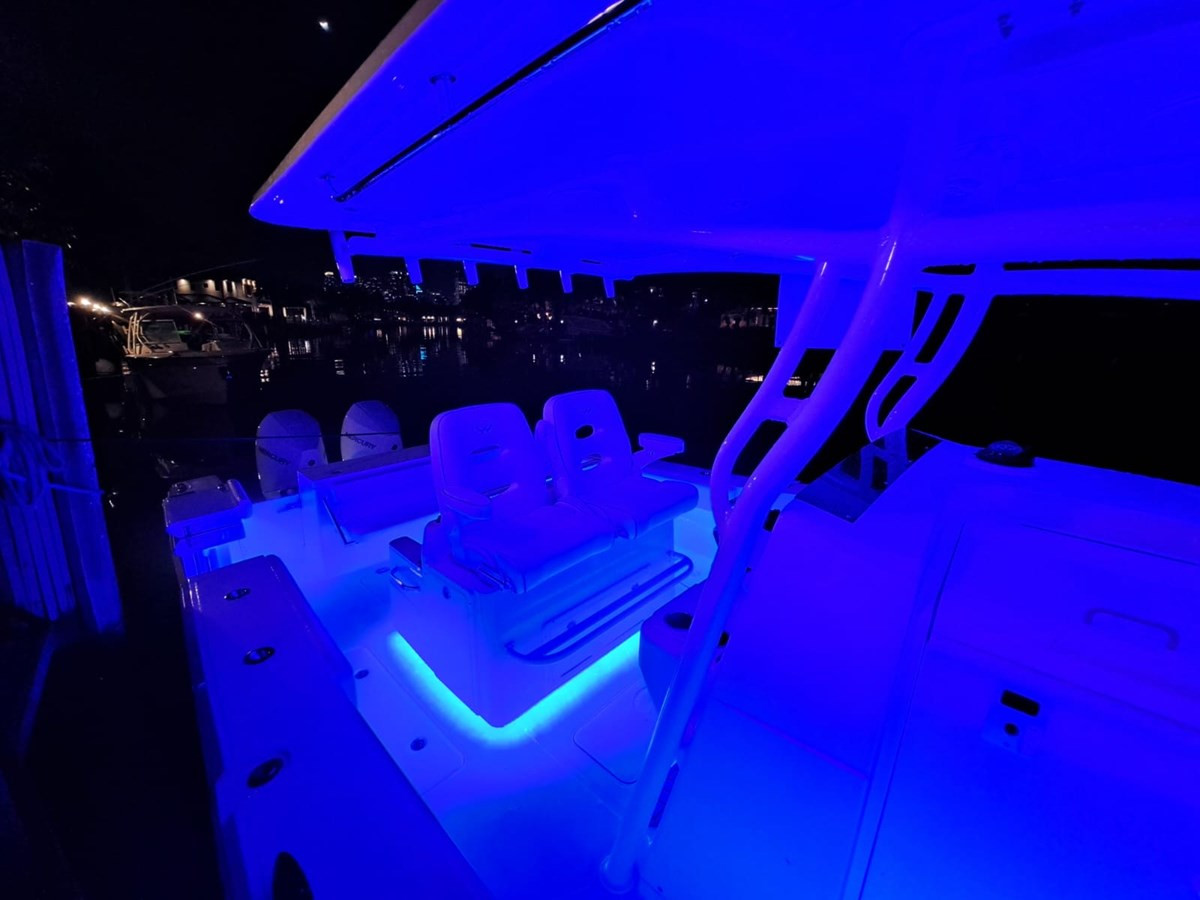 https://arconyachts.ams3.digitaloceanspaces.com/183748/conversions/large_4160951-optimize.jpg