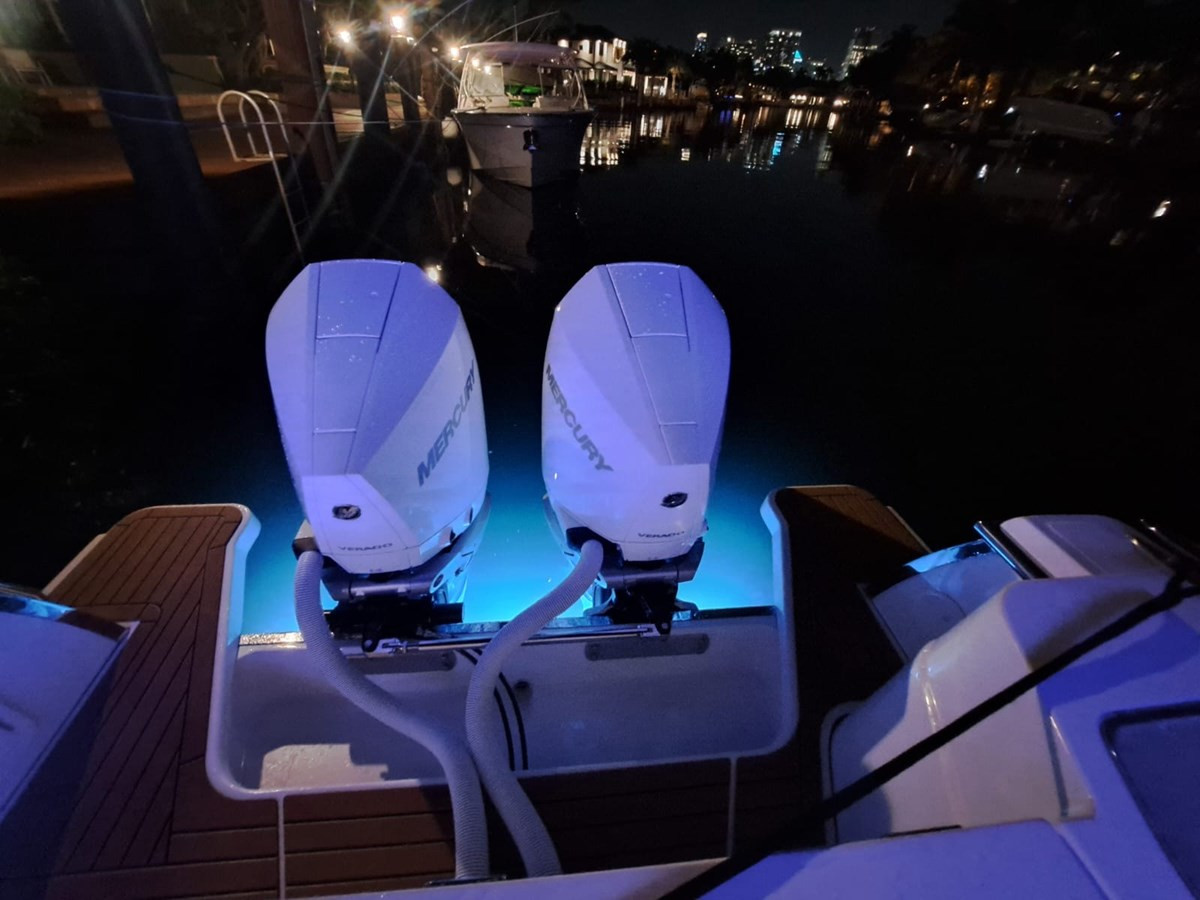 https://arconyachts.ams3.digitaloceanspaces.com/183765/conversions/large_4160957-optimize.jpg