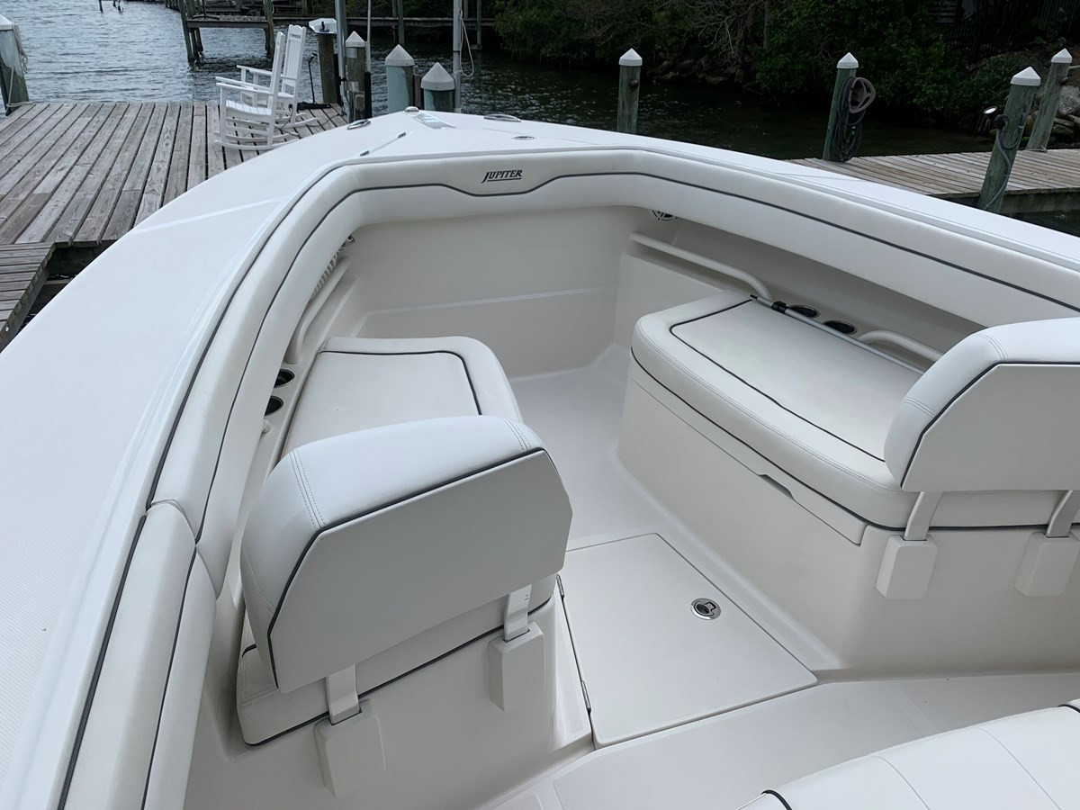 https://arconyachts.ams3.digitaloceanspaces.com/183766/conversions/large_3477186-optimize.jpg