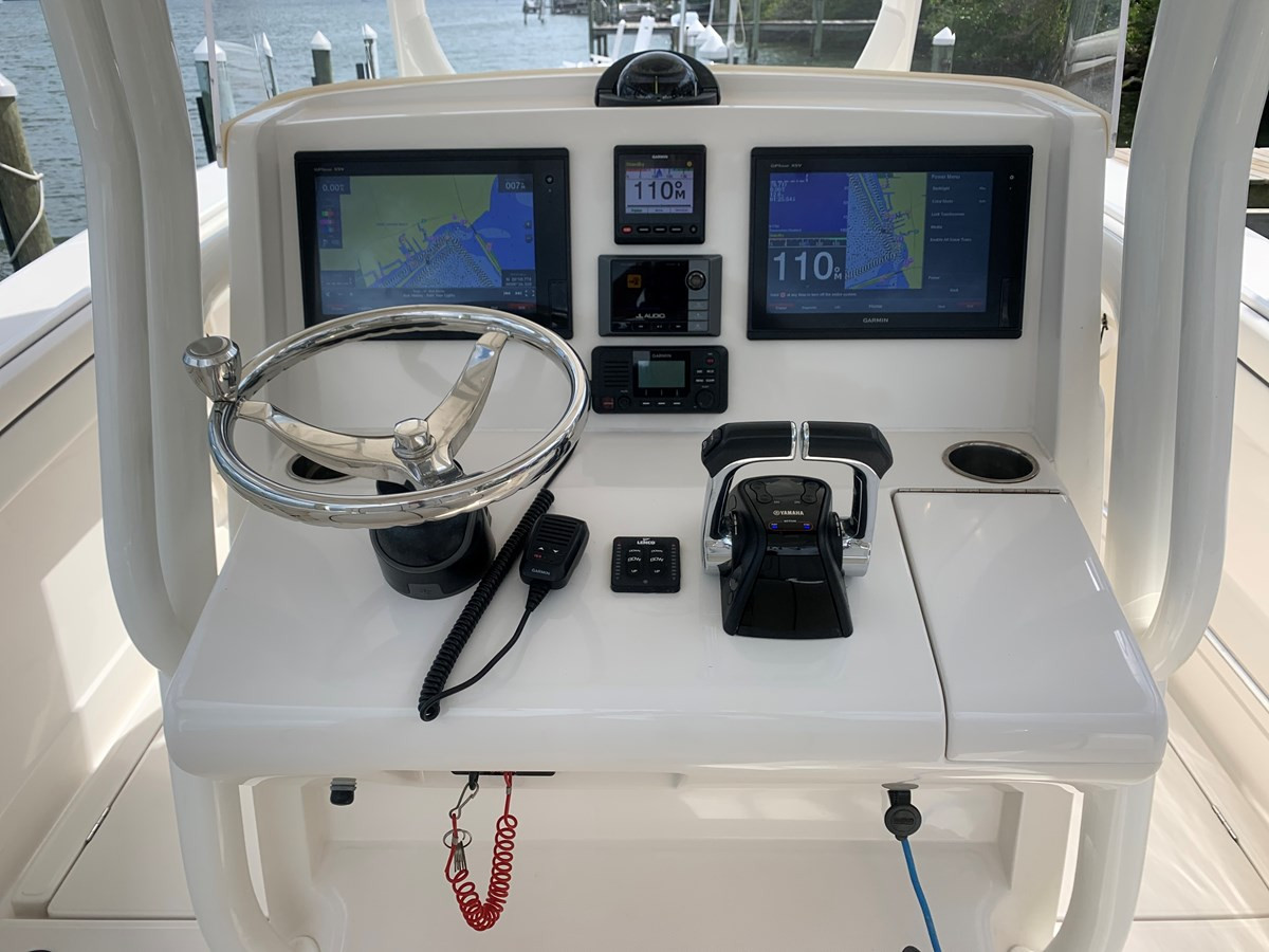 https://arconyachts.ams3.digitaloceanspaces.com/183786/conversions/large_3477193-optimize.jpg