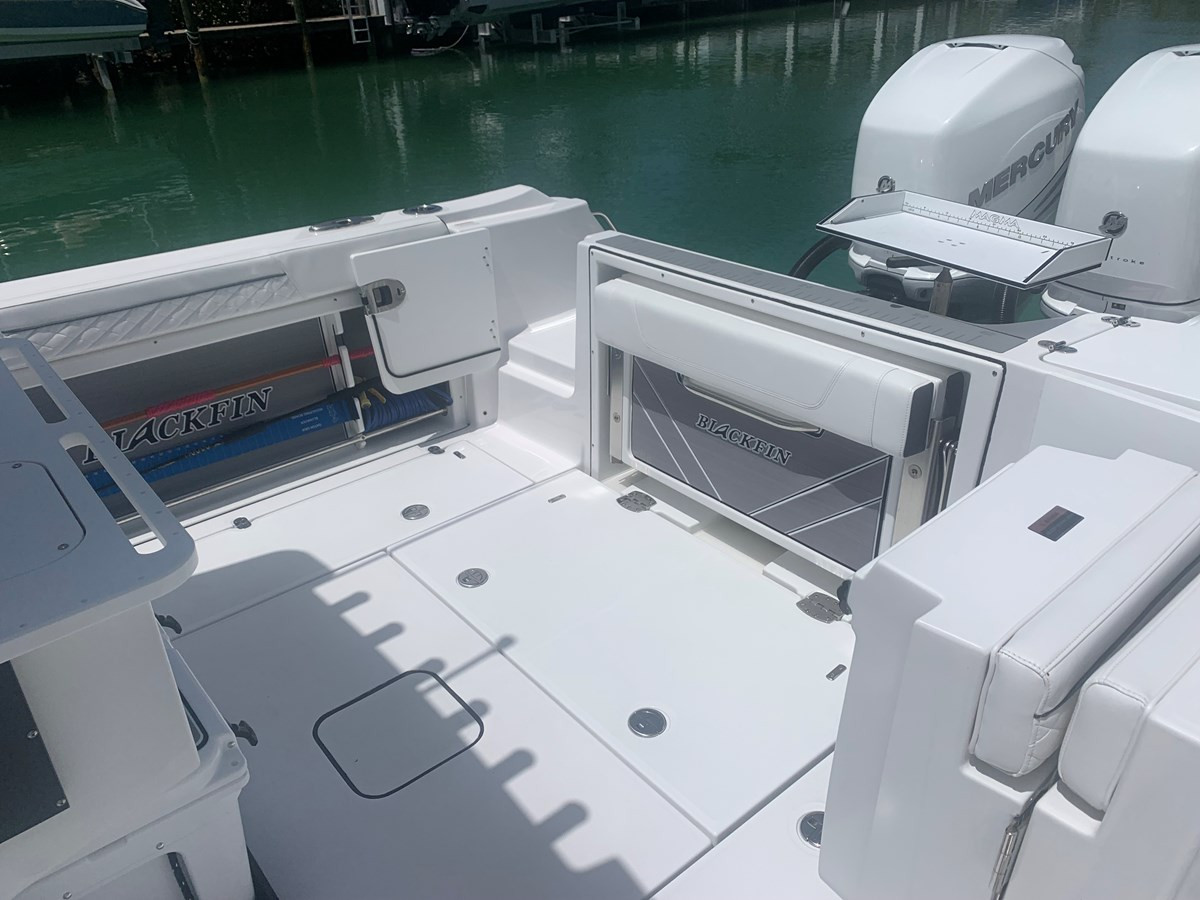 https://arconyachts.ams3.digitaloceanspaces.com/183813/conversions/large_3877794-optimize.jpg