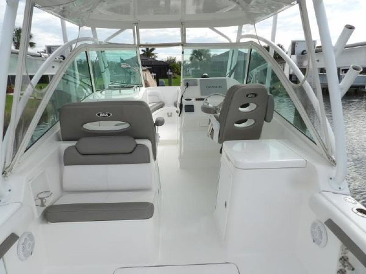 https://arconyachts.ams3.digitaloceanspaces.com/183847/conversions/large_3940103-optimize.jpg