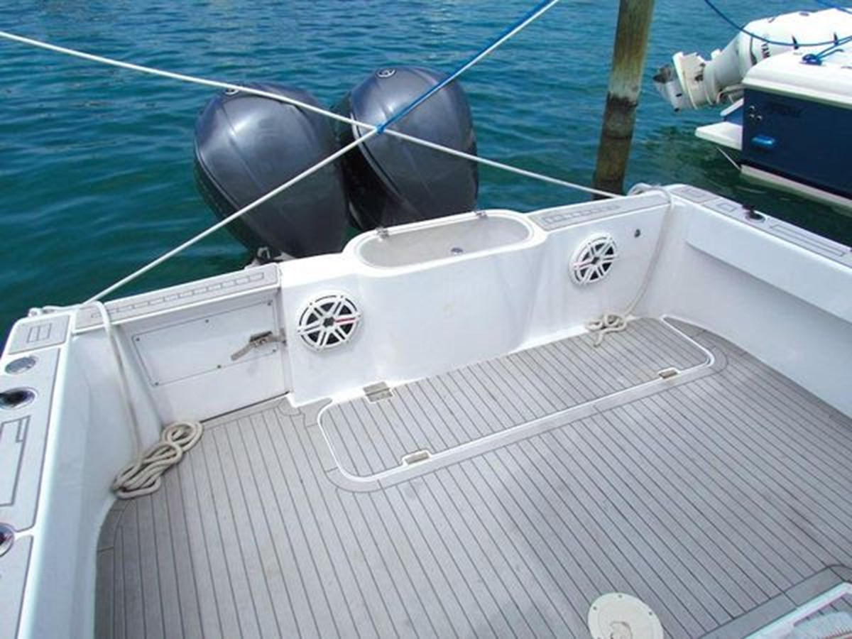 https://arconyachts.ams3.digitaloceanspaces.com/183853/conversions/large_3973673-optimize.jpg
