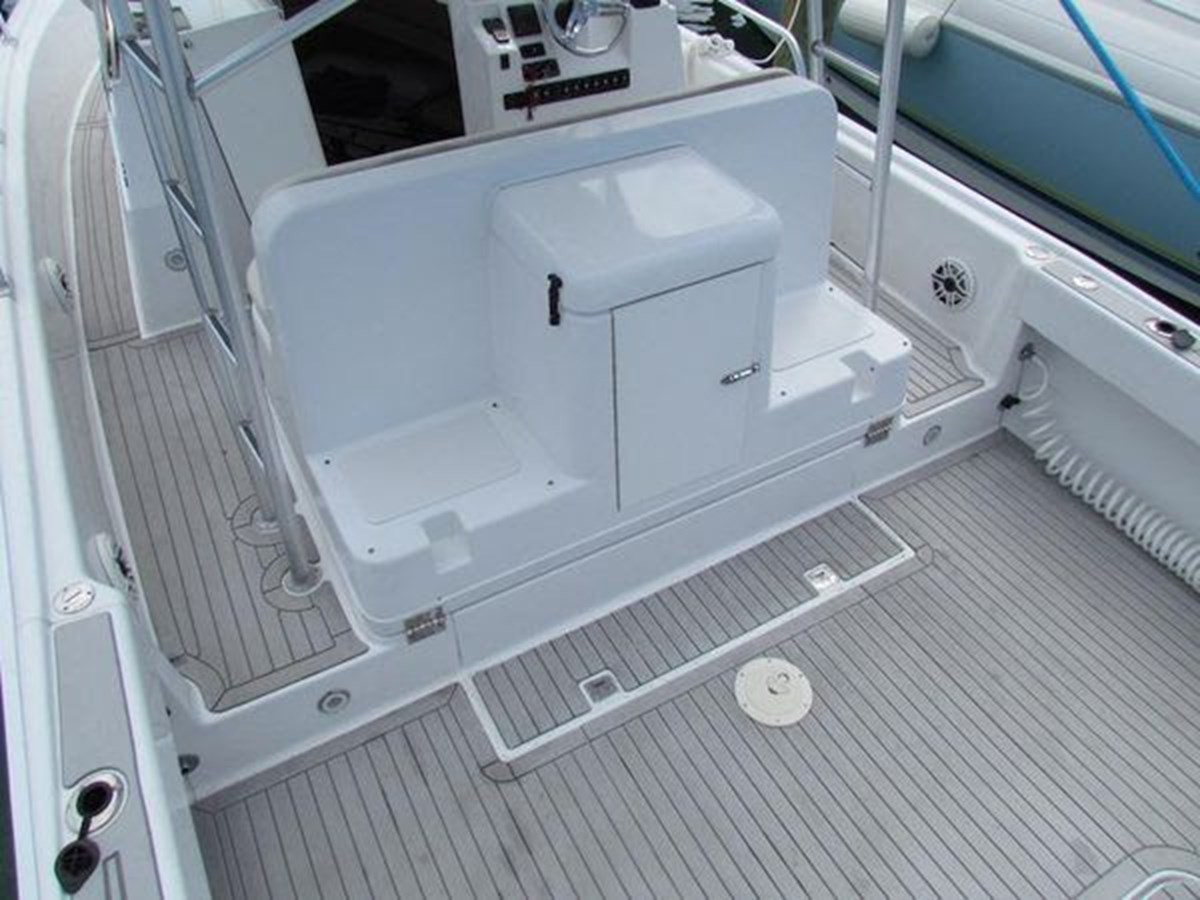 https://arconyachts.ams3.digitaloceanspaces.com/183861/conversions/large_3973676-optimize.jpg