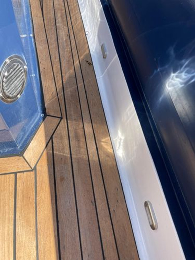 https://arconyachts.ams3.digitaloceanspaces.com/183941/conversions/large_3882969-optimize.jpg