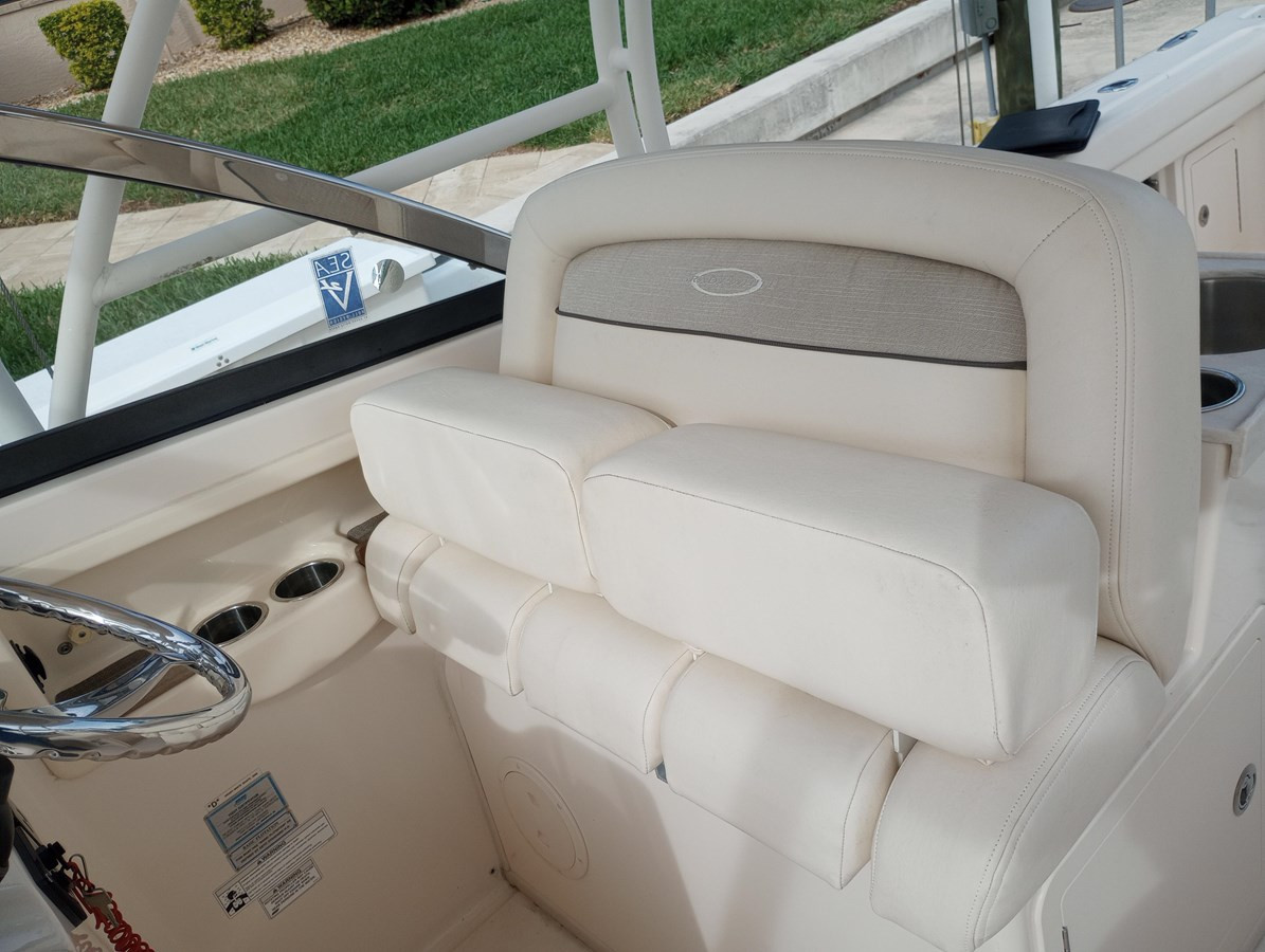 https://arconyachts.ams3.digitaloceanspaces.com/183977/conversions/large_4110664-optimize.jpg