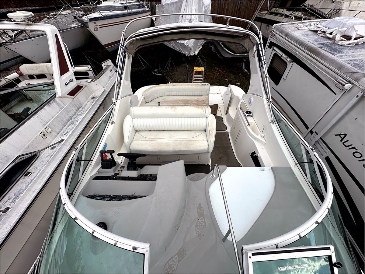 https://arconyachts.ams3.digitaloceanspaces.com/184244/conversions/large_4277853-optimize.jpg