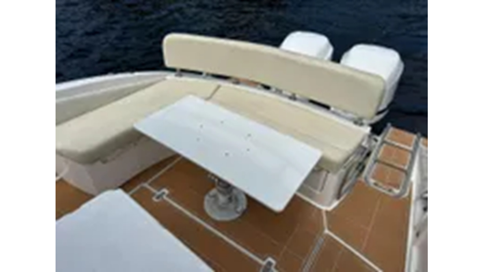https://arconyachts.ams3.digitaloceanspaces.com/184261/conversions/large_4292979-optimize.jpg