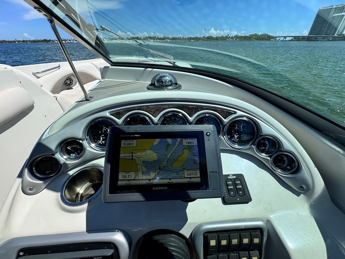 https://arconyachts.ams3.digitaloceanspaces.com/184370/conversions/large_4368403-optimize.jpg