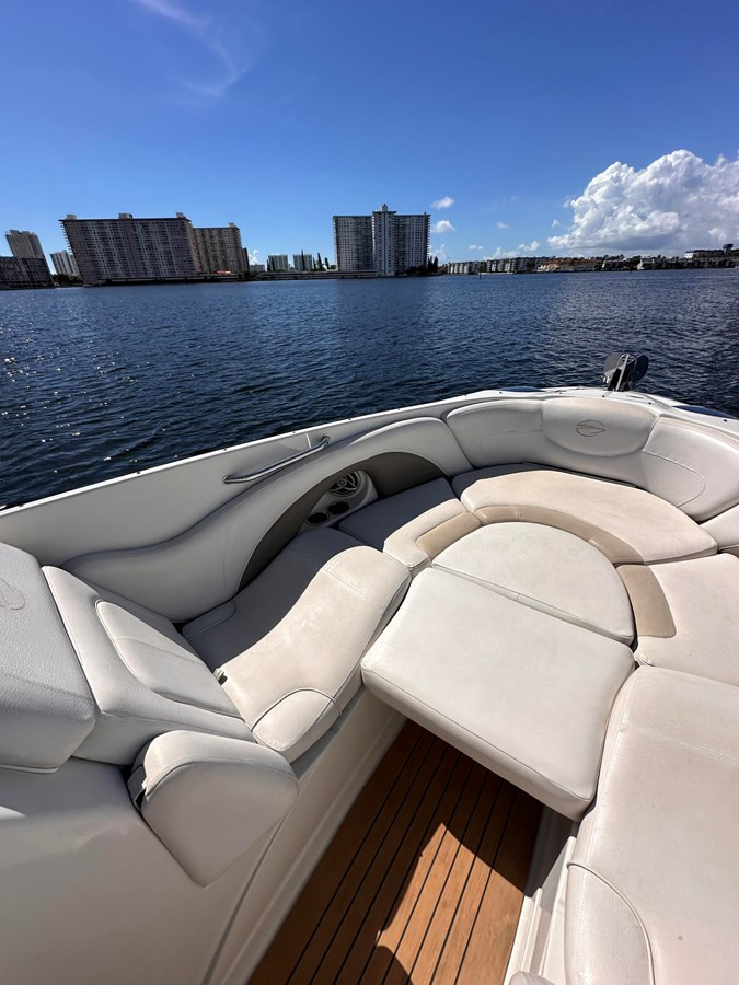 https://arconyachts.ams3.digitaloceanspaces.com/184429/conversions/large_4368427-optimize.jpg