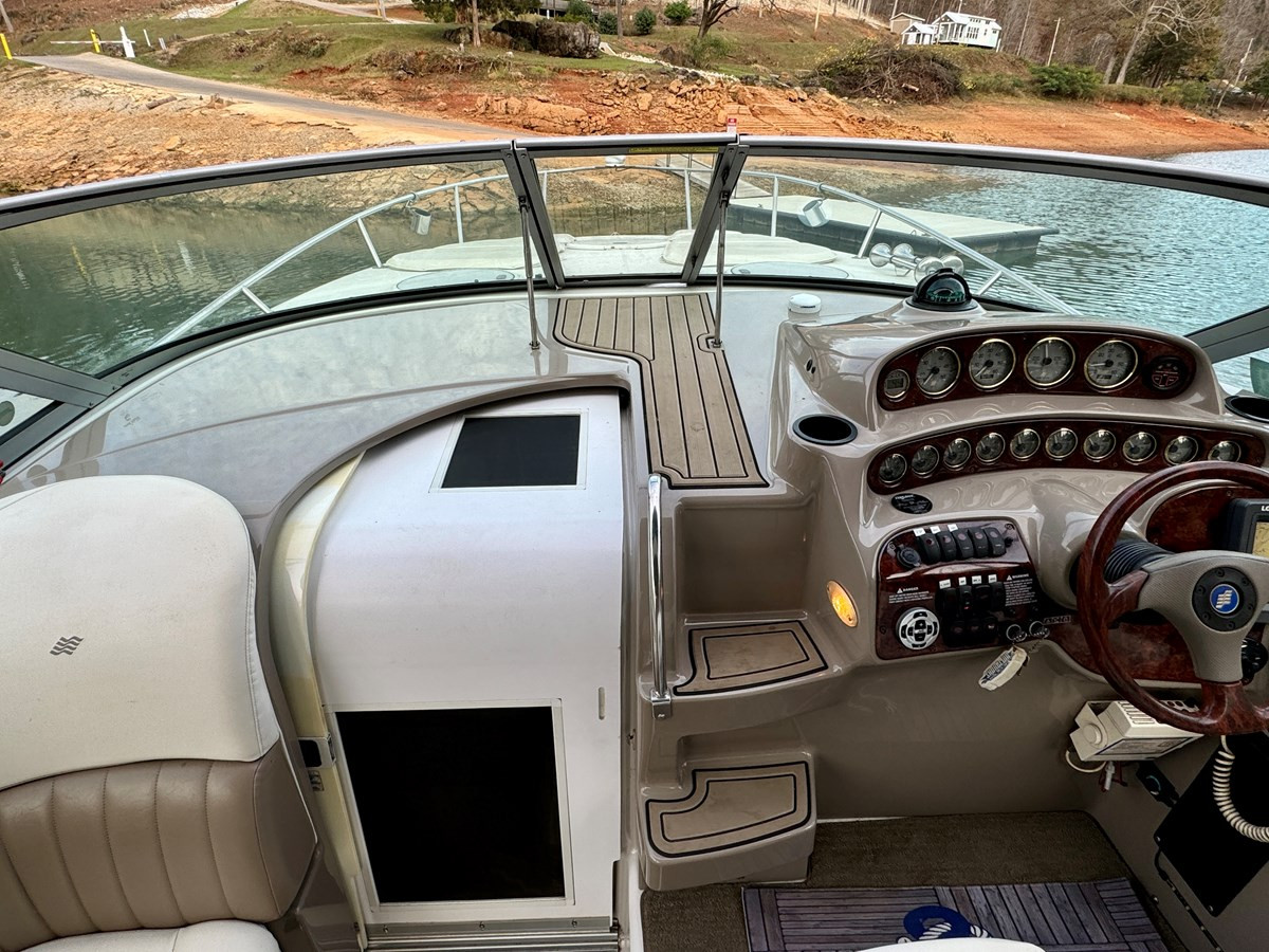 https://arconyachts.ams3.digitaloceanspaces.com/184453/conversions/large_4500141-optimize.jpg