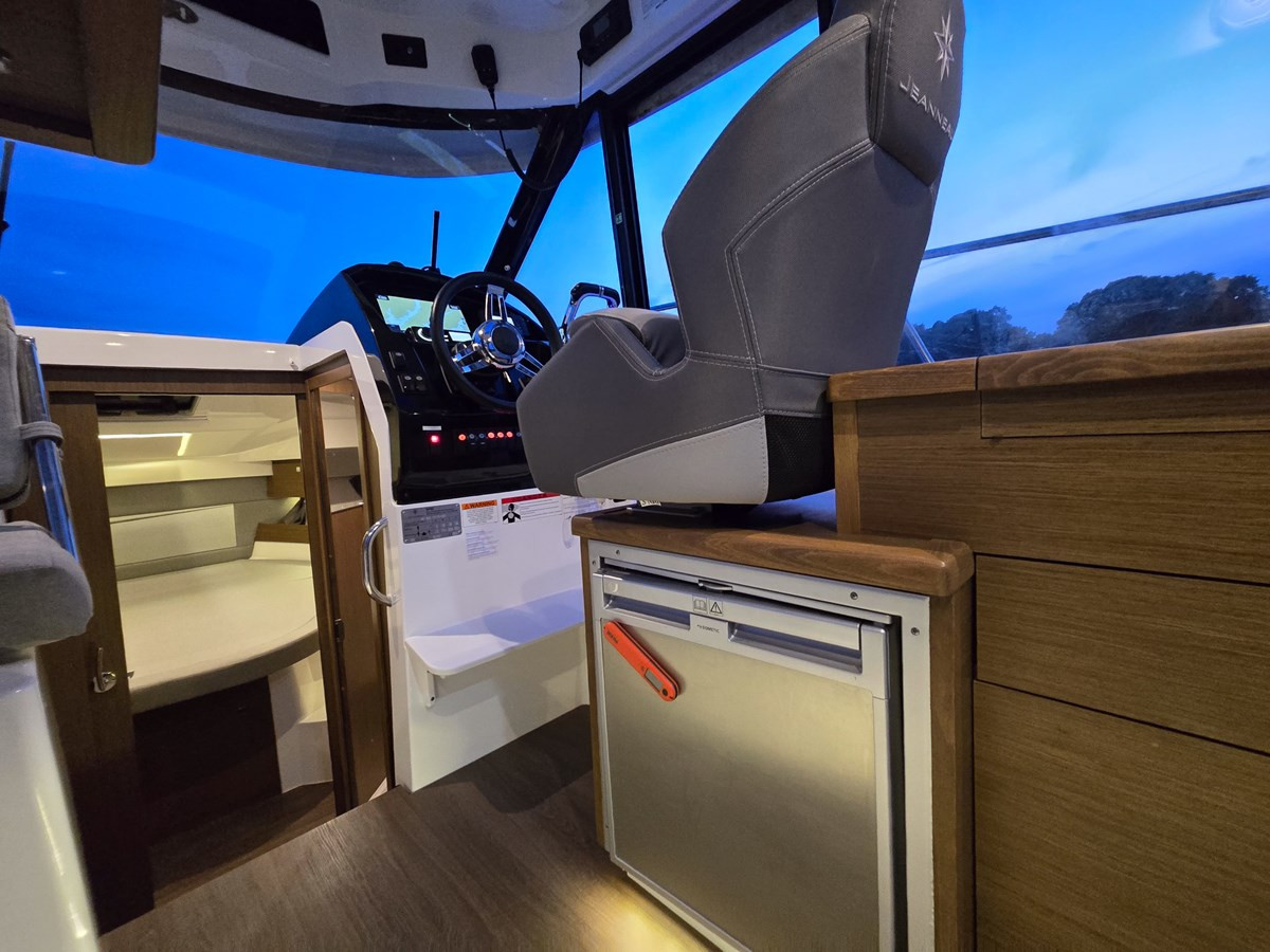 https://arconyachts.ams3.digitaloceanspaces.com/184461/conversions/large_4550014-optimize.jpg
