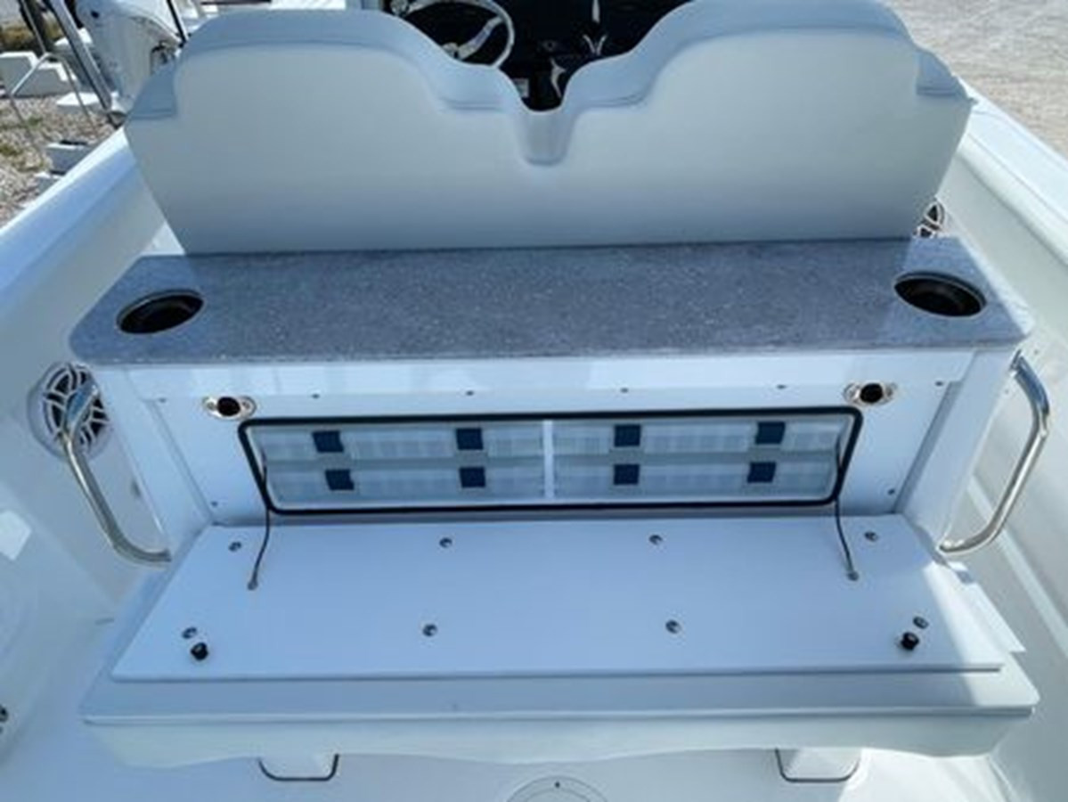 https://arconyachts.ams3.digitaloceanspaces.com/184536/conversions/large_4596808-optimize.jpg