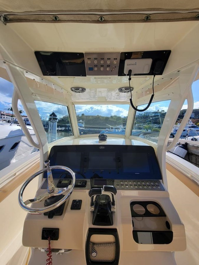https://arconyachts.ams3.digitaloceanspaces.com/184545/conversions/large_4610352-optimize.jpg