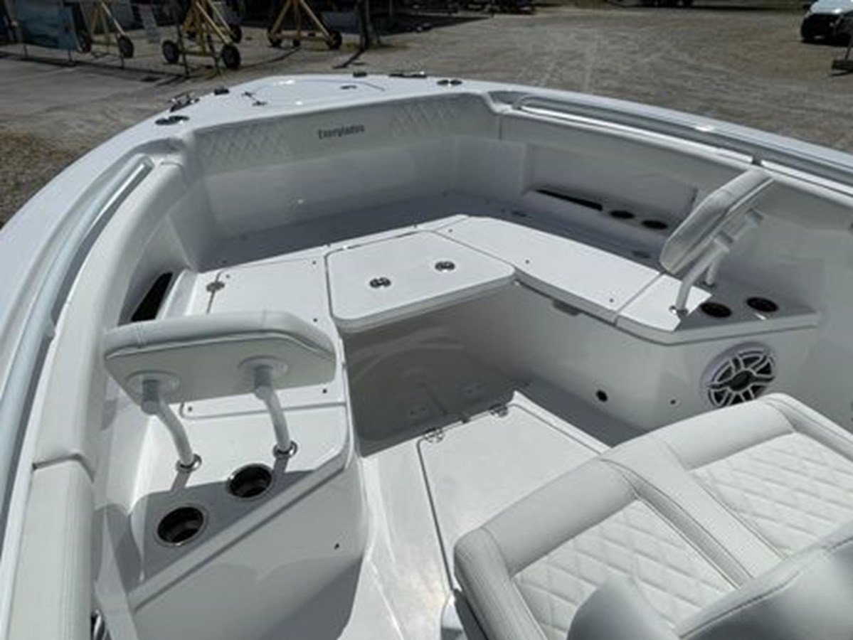 https://arconyachts.ams3.digitaloceanspaces.com/184552/conversions/large_4596815-optimize.jpg