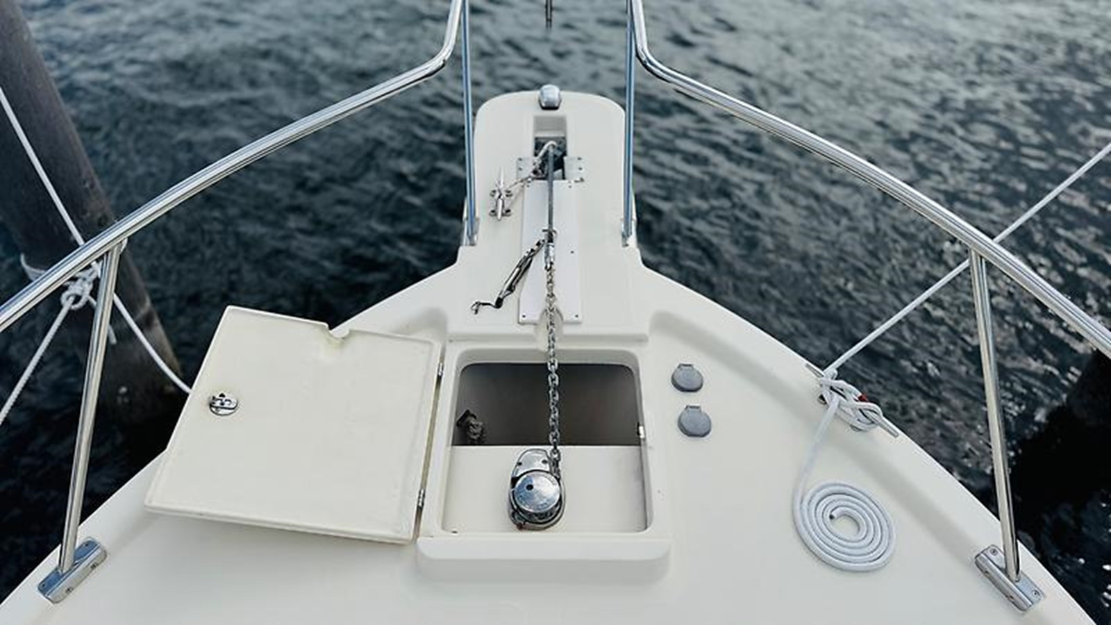 https://arconyachts.ams3.digitaloceanspaces.com/184561/conversions/large_4652565-optimize.jpg