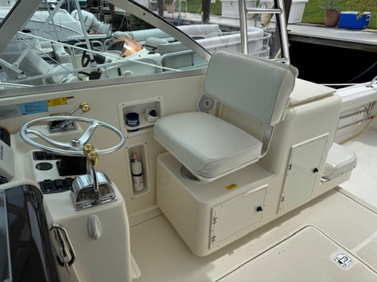 https://arconyachts.ams3.digitaloceanspaces.com/184651/conversions/large_4724379-optimize.jpg