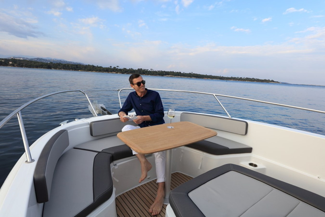 https://arconyachts.ams3.digitaloceanspaces.com/184702/conversions/large_4088316-optimize.jpg