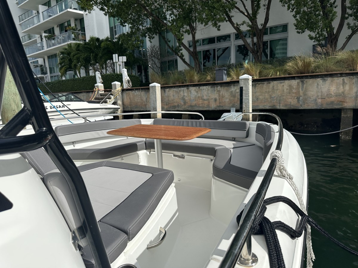 https://arconyachts.ams3.digitaloceanspaces.com/184850/conversions/large_4666386-optimize.jpg