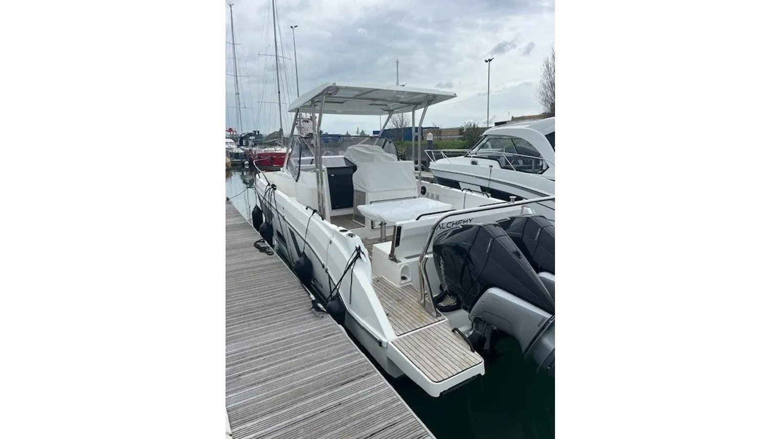 https://arconyachts.ams3.digitaloceanspaces.com/184904/conversions/large_4255116-optimize.jpg