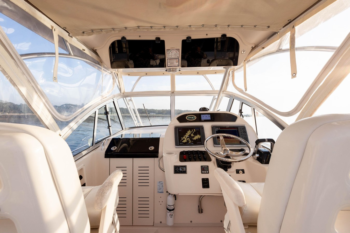 https://arconyachts.ams3.digitaloceanspaces.com/184991/conversions/large_4119095-optimize.jpg