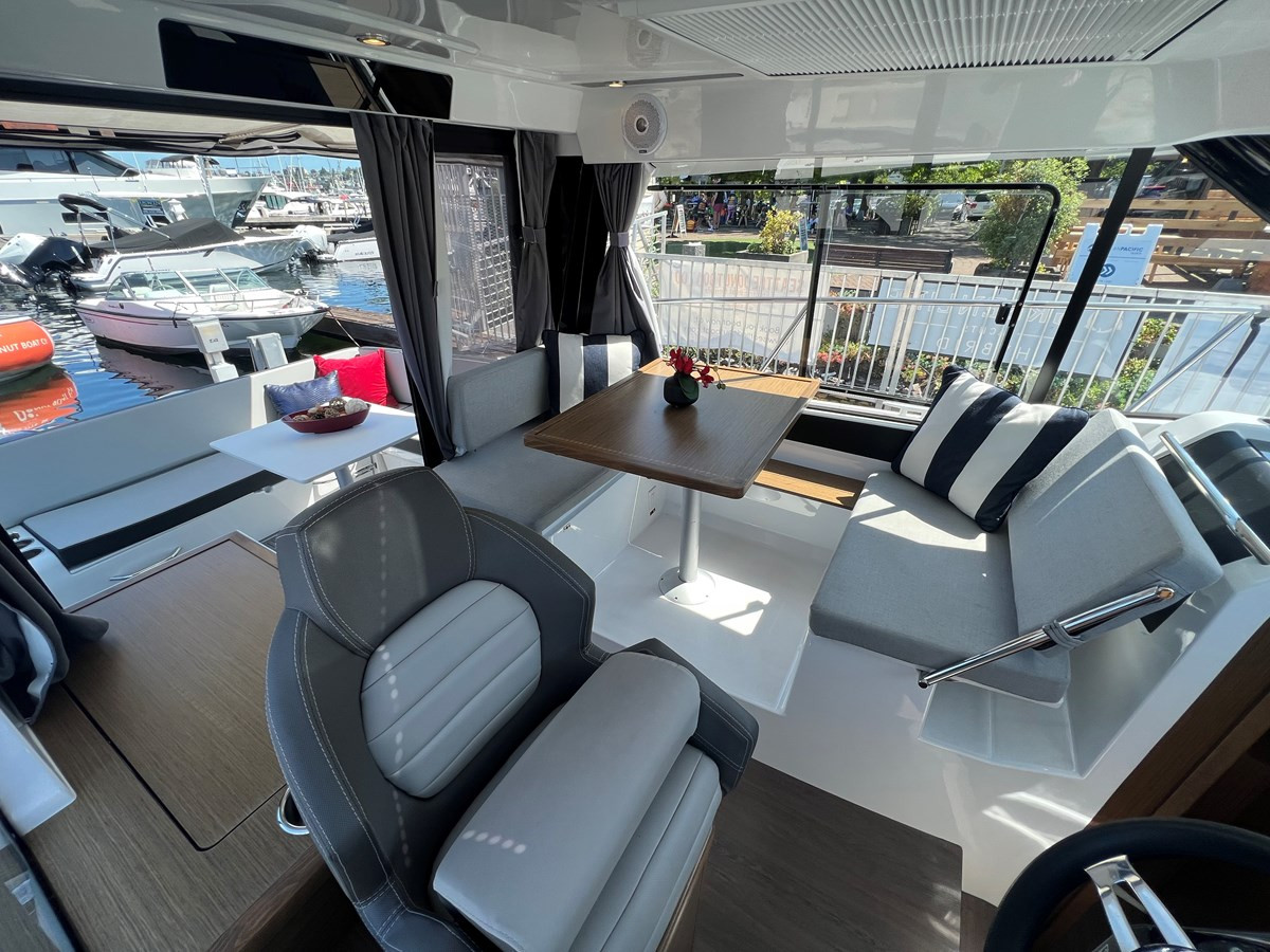 https://arconyachts.ams3.digitaloceanspaces.com/185045/conversions/large_4318072-optimize.jpg