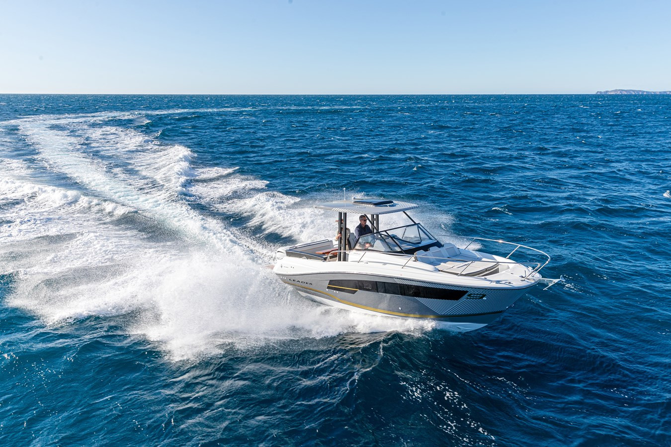 https://arconyachts.ams3.digitaloceanspaces.com/185138/conversions/large_4681894-optimize.jpg