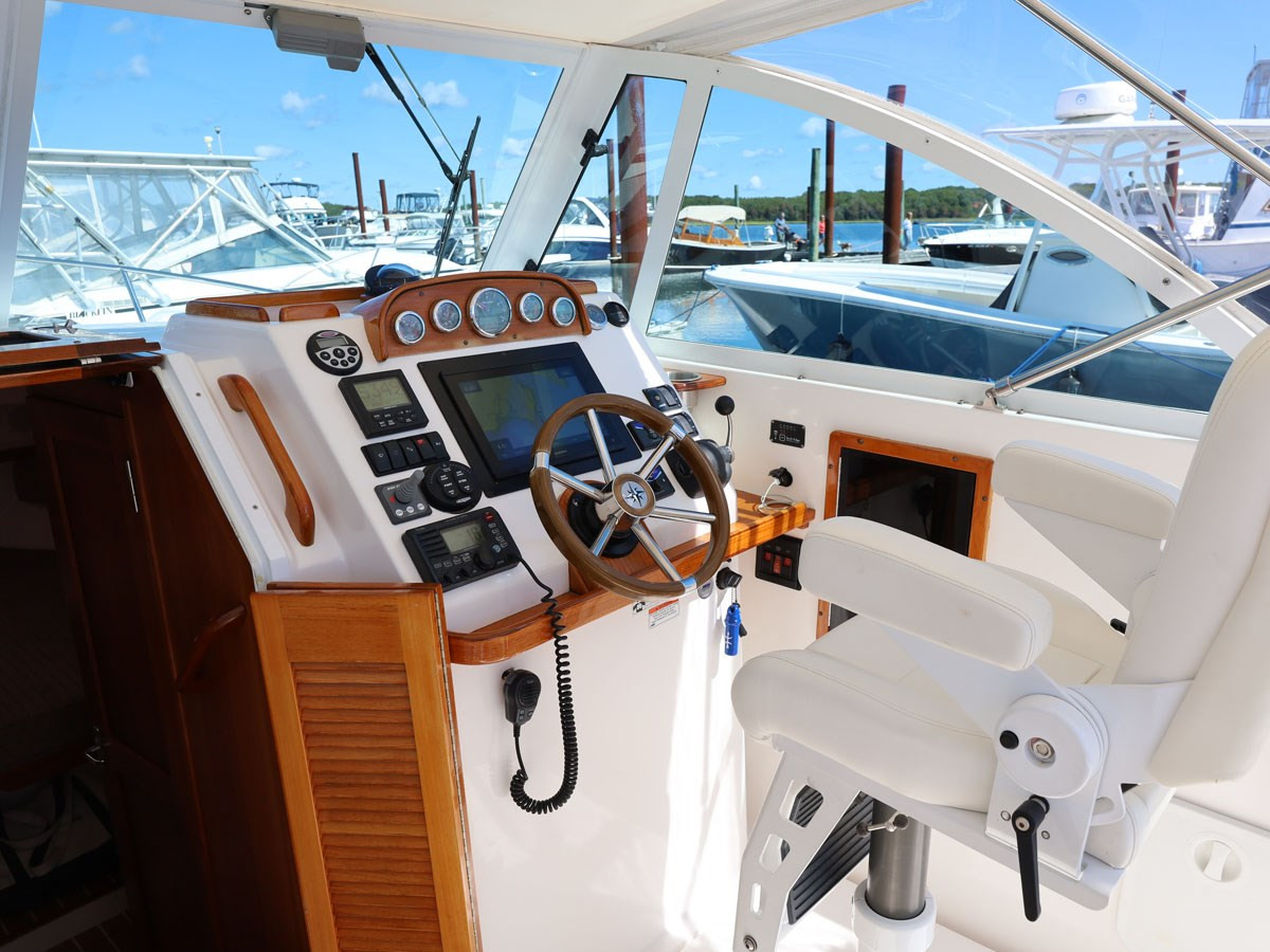 https://arconyachts.ams3.digitaloceanspaces.com/185253/conversions/large_4815861-optimize.jpg