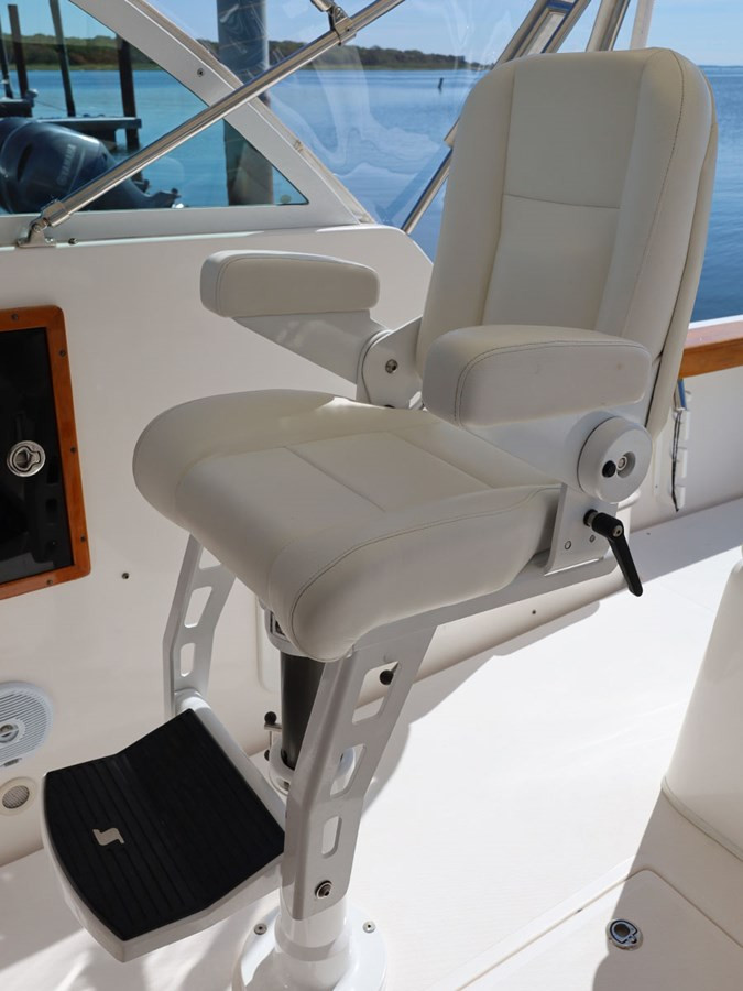 https://arconyachts.ams3.digitaloceanspaces.com/185258/conversions/large_4815867-optimize.jpg