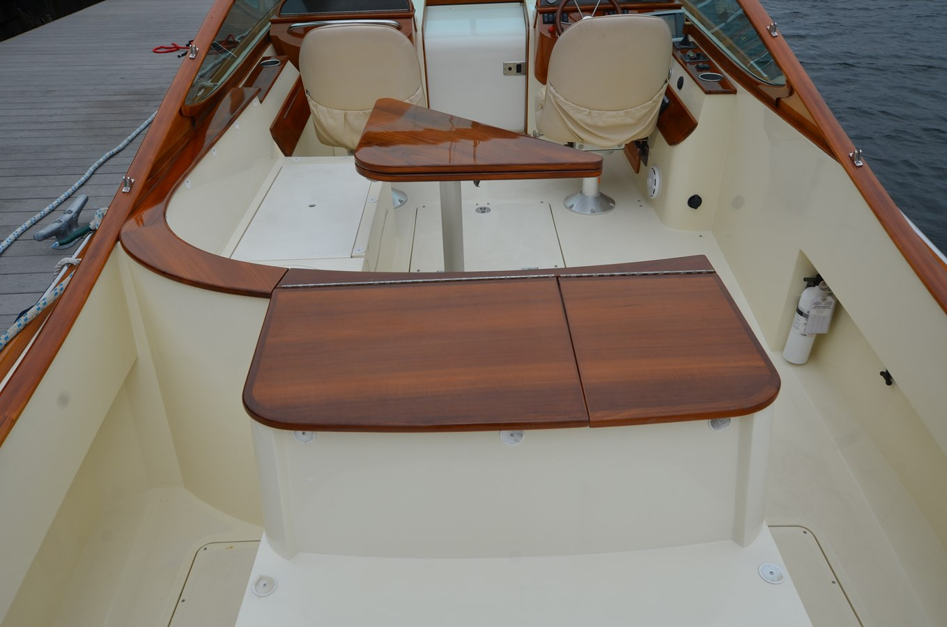 https://arconyachts.ams3.digitaloceanspaces.com/185443/conversions/large_4825508-optimize.jpg